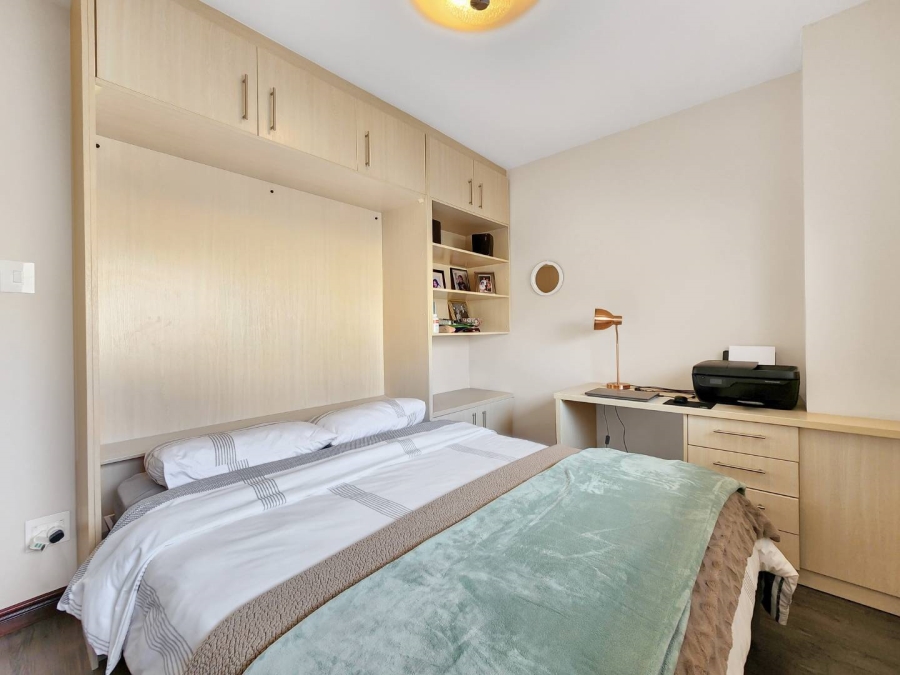 To Let 2 Bedroom Property for Rent in Sea Point Western Cape